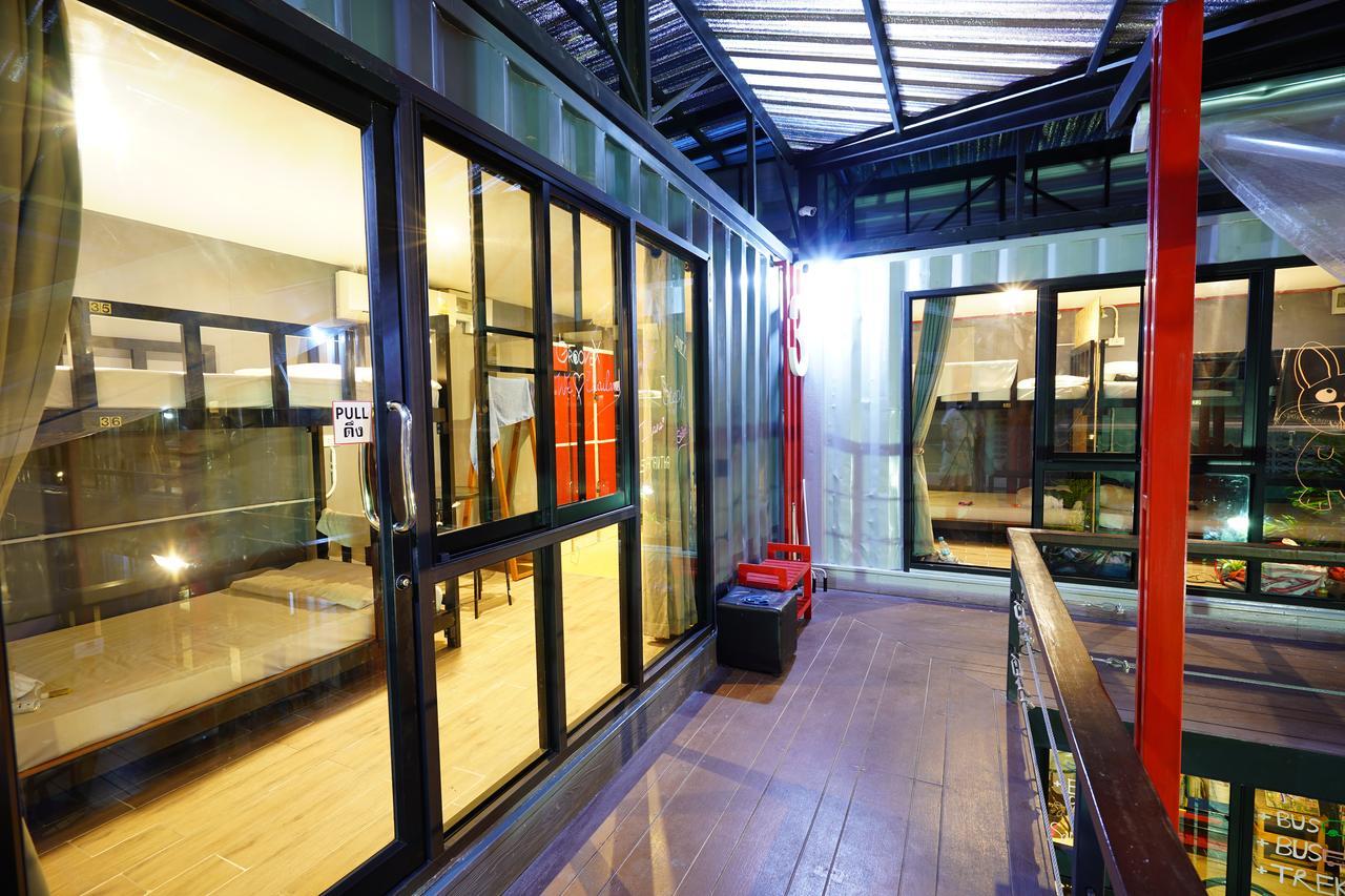 At Box Hostel 清邁 外观 照片