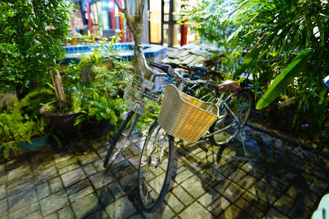 At Box Hostel 清邁 外观 照片