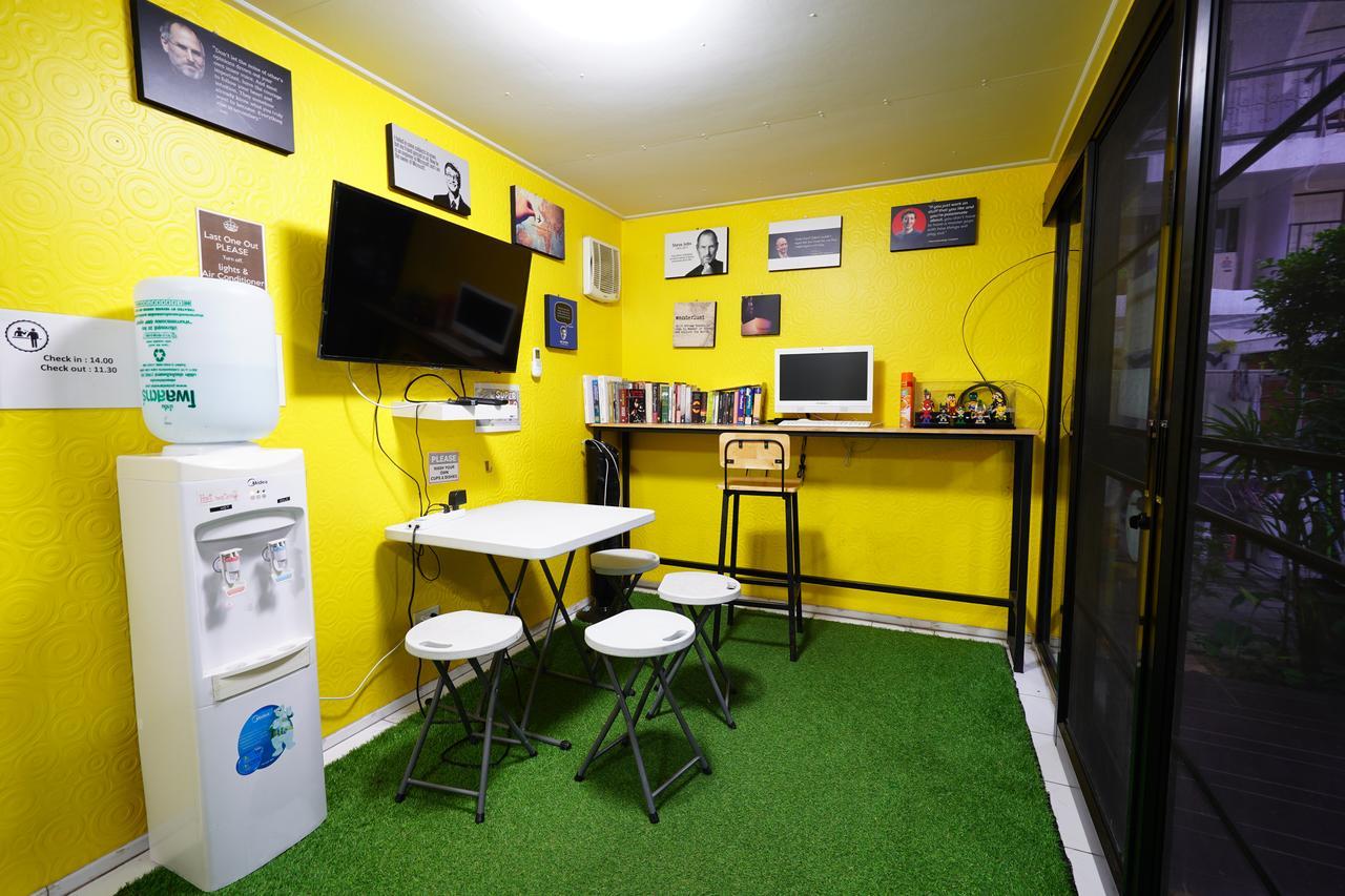 At Box Hostel 清邁 外观 照片