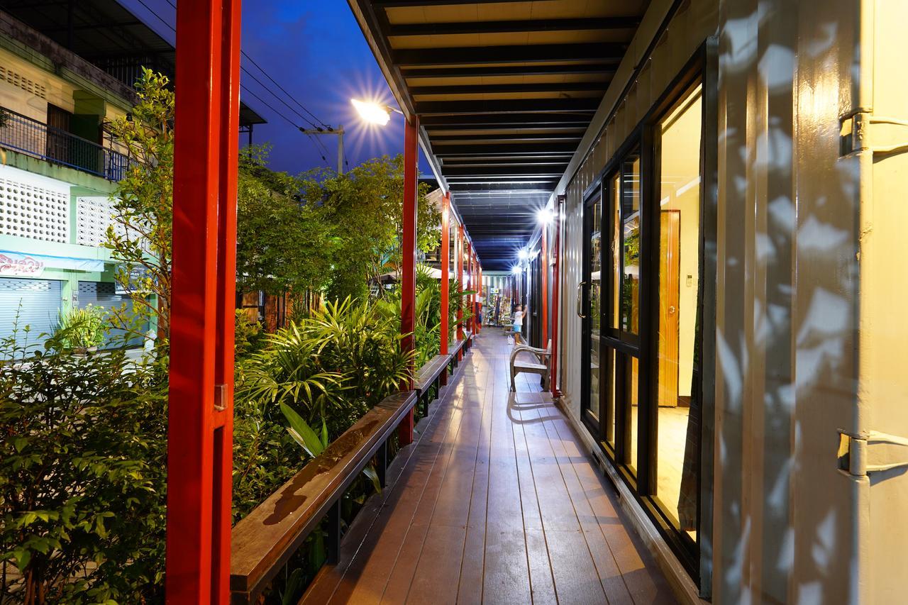 At Box Hostel 清邁 外观 照片