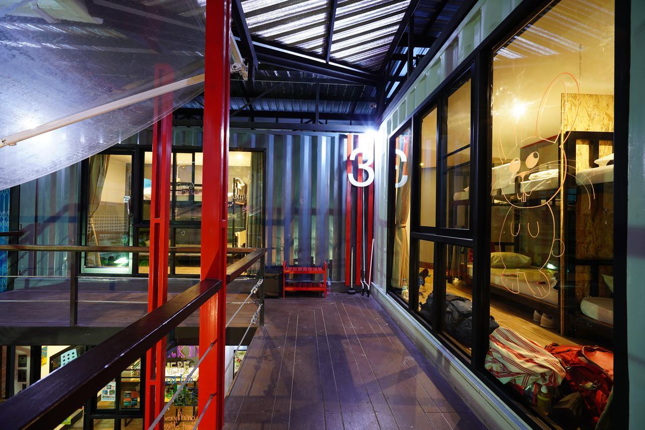 At Box Hostel 清邁 外观 照片