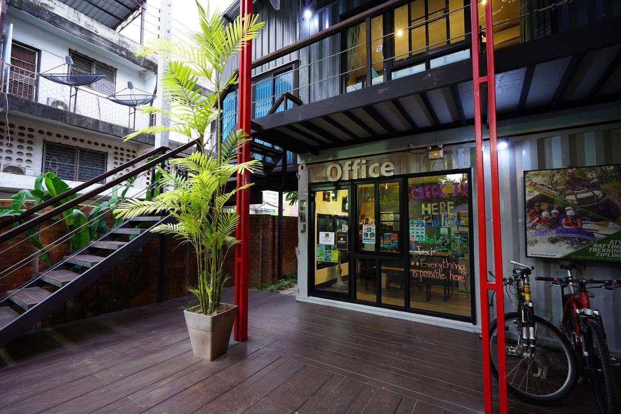 At Box Hostel 清邁 外观 照片